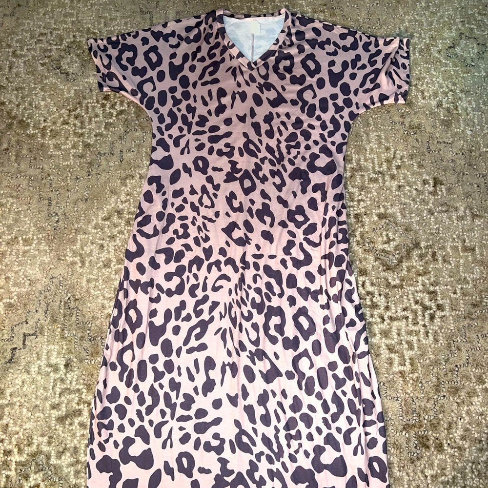 Leopard maxi dress. NWOT.